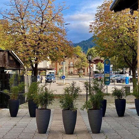 "Mittendrin" In Garmisch Esterno foto