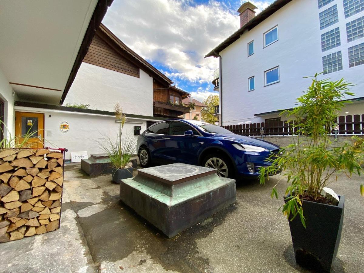 "Mittendrin" In Garmisch Esterno foto